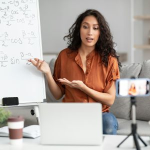 Math tutors in Pretoria giving virtual lecture to students Math Tutors in Pretoria East
