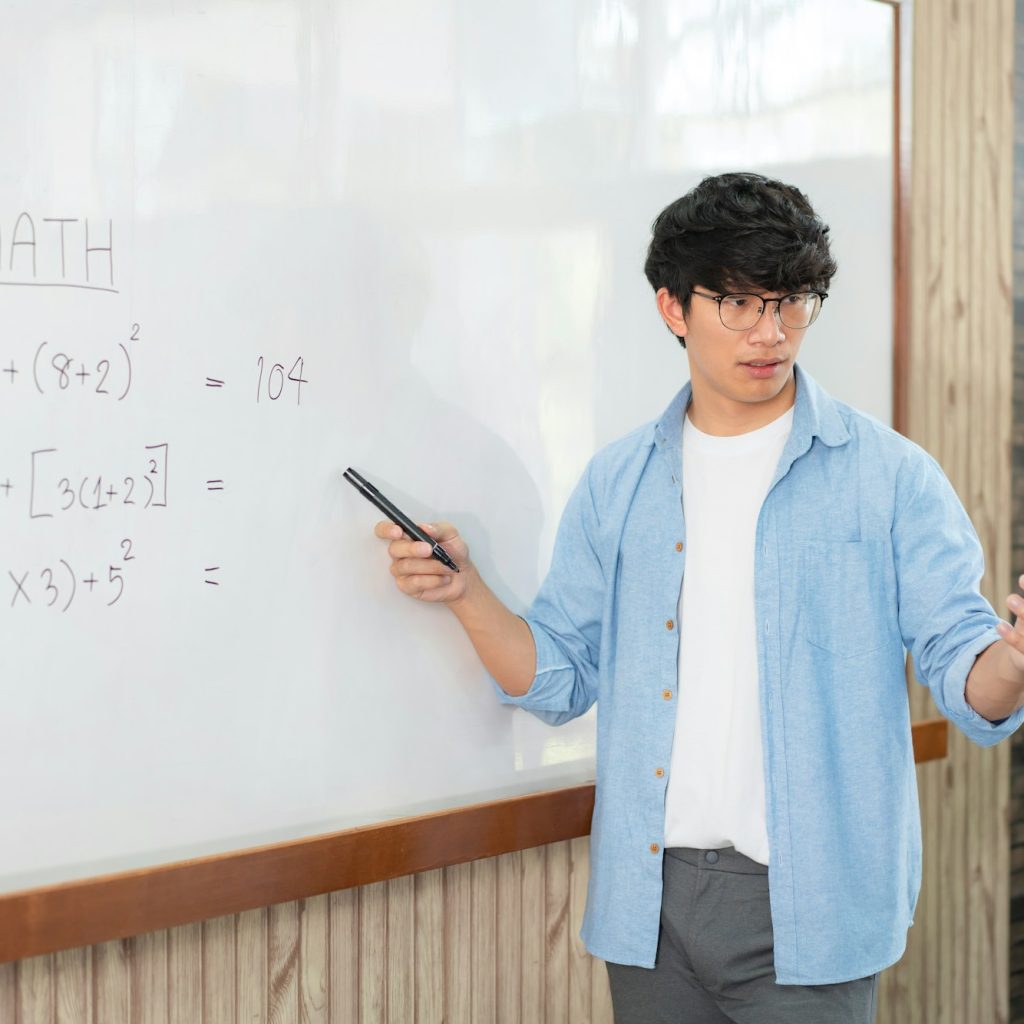 Choosing the Right Math Tutor Male math tutor in pretoria How Tutors in Pretoria Can Help with Mathematics