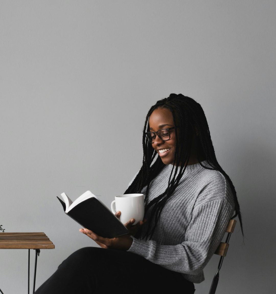 alexandra-fuller-wkgv7I2VTzM-unsplash Make Reading Less Boring